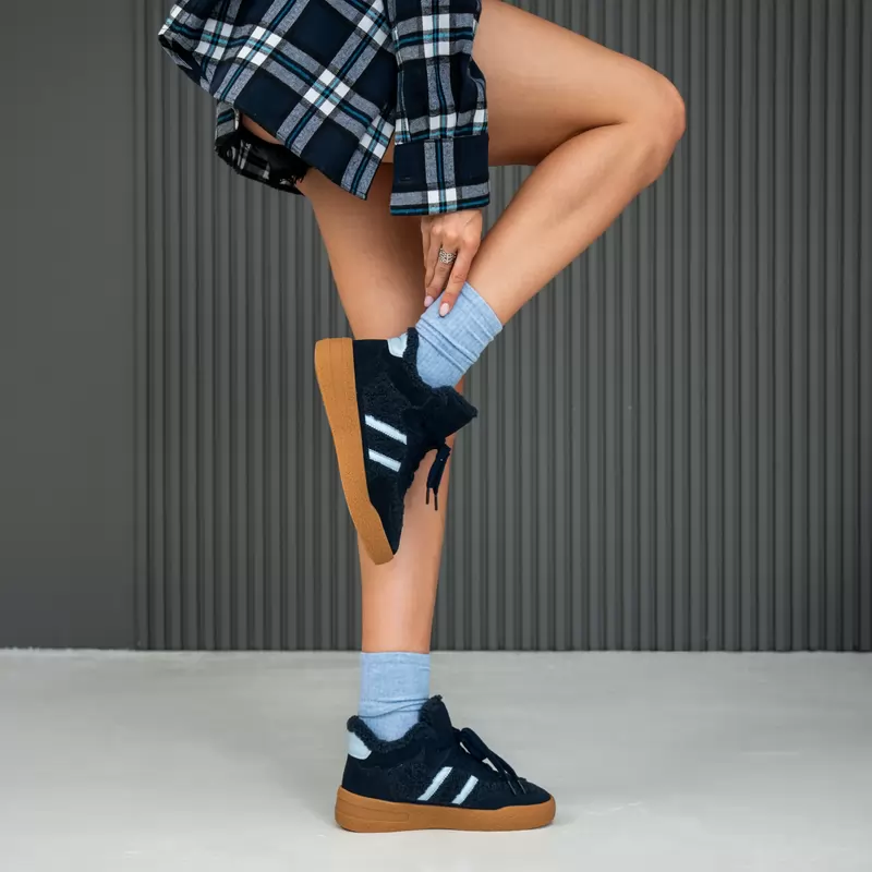 Women's sneakers