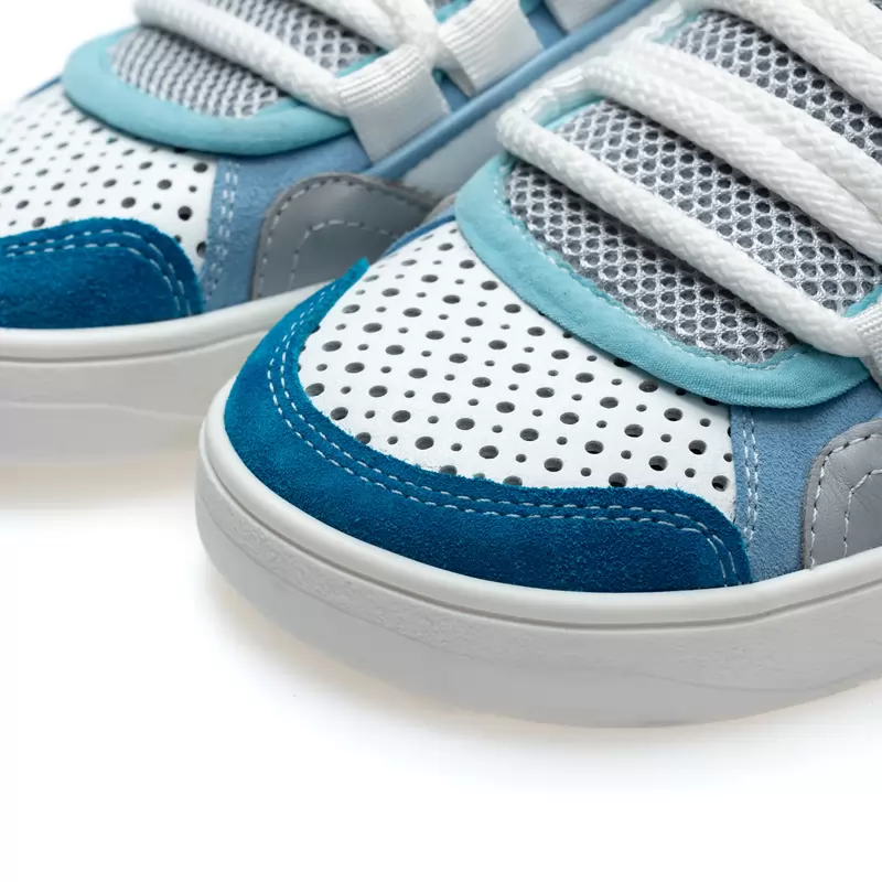 Summer sneakers