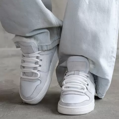 Women's sneakers