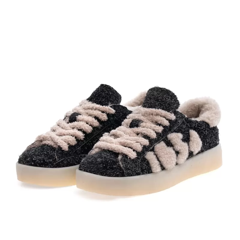 Women's sneakers