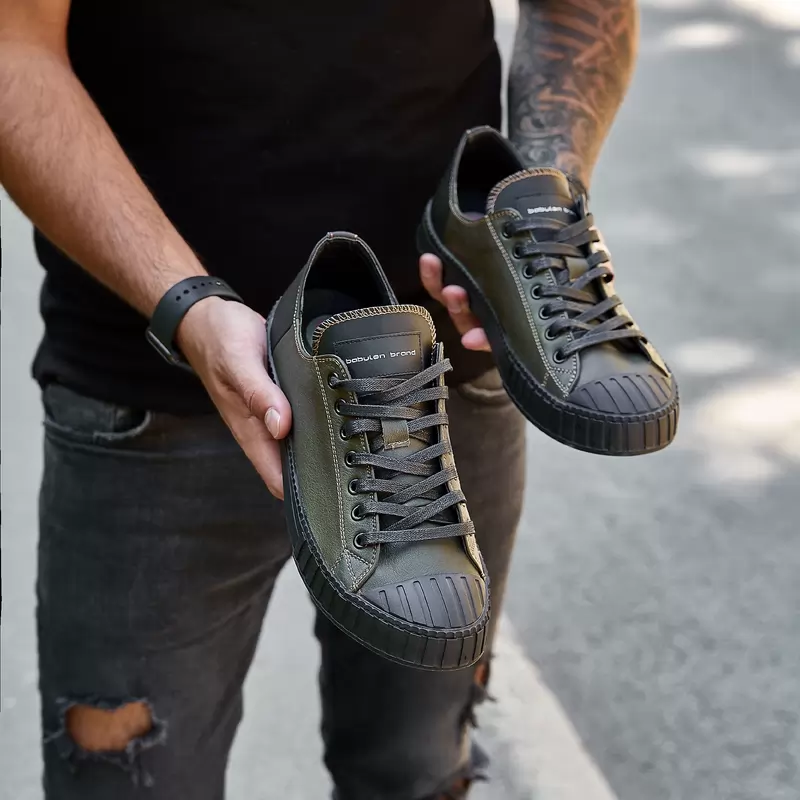 Men's sneakers