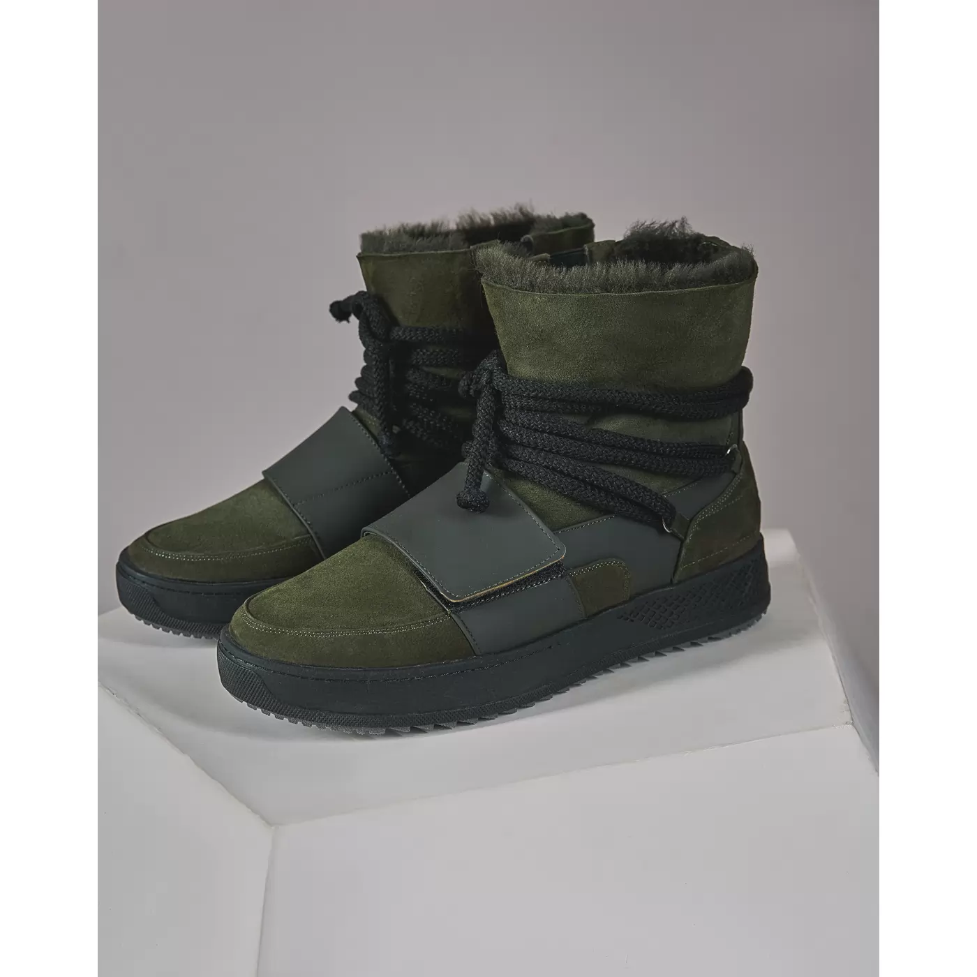 Men's Ugg boots.