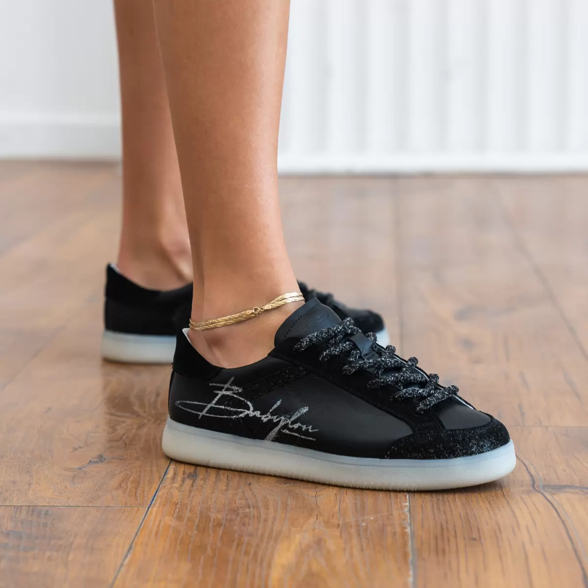 Women's sneakers