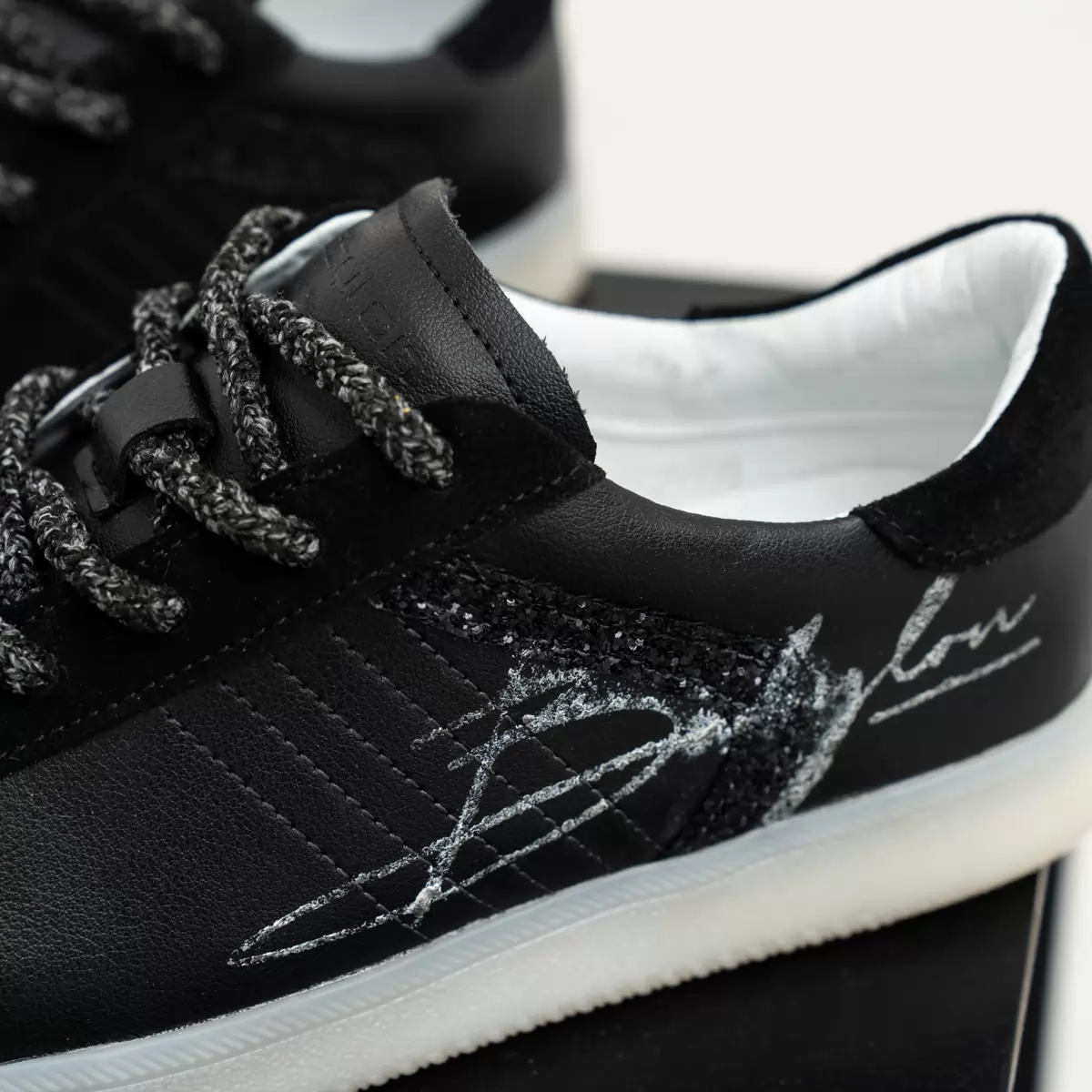 Women's sneakers