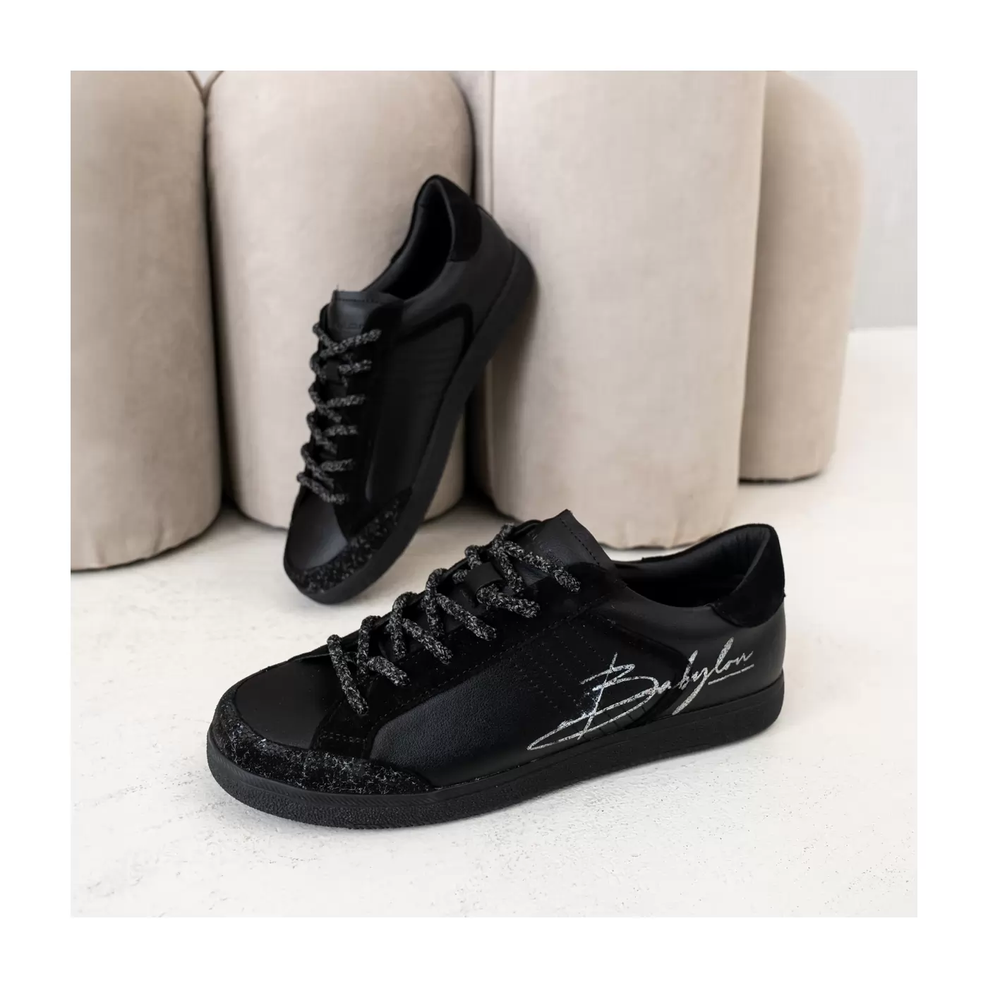 Men's sneakers