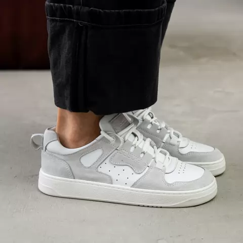 Women's sneakers