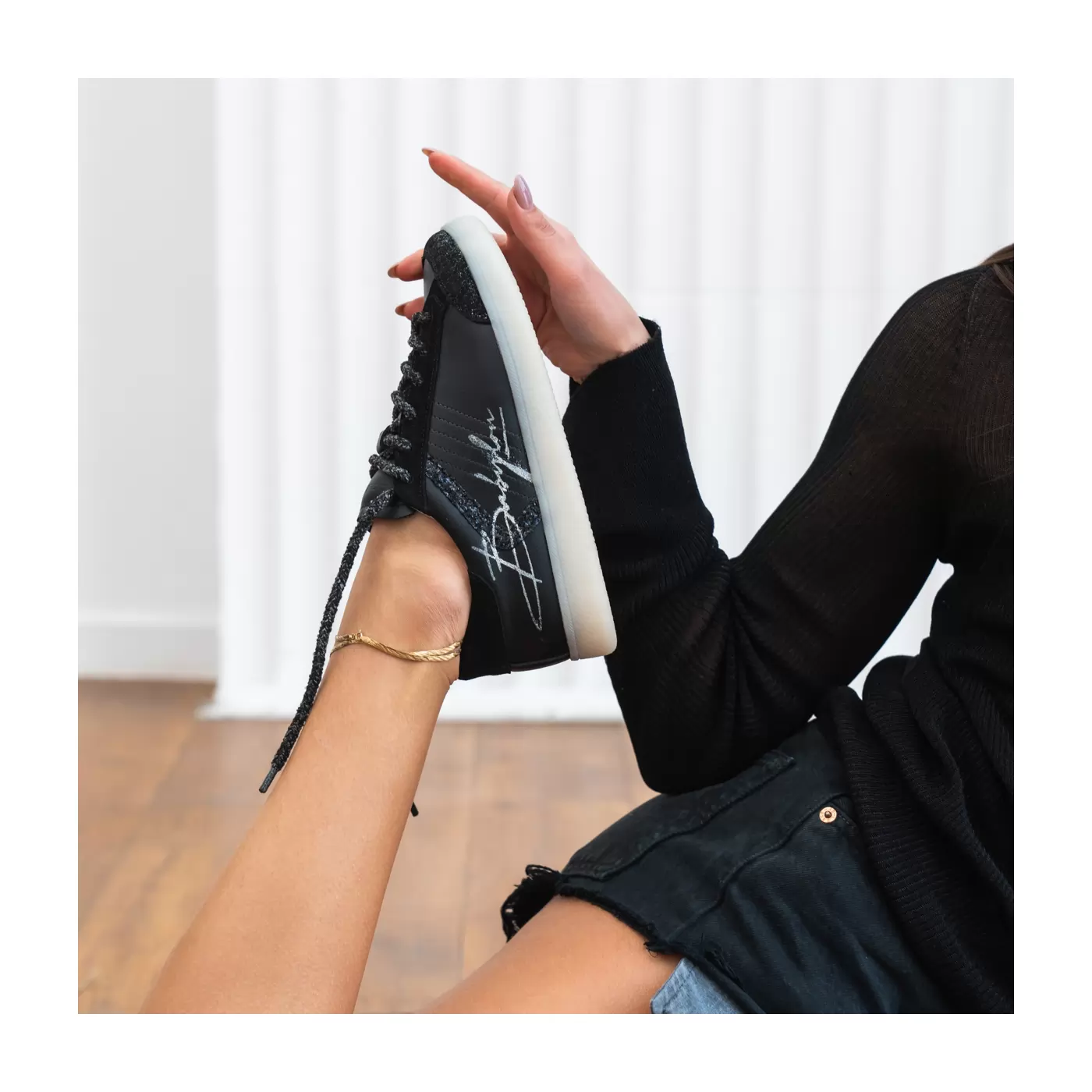 Women's sneakers