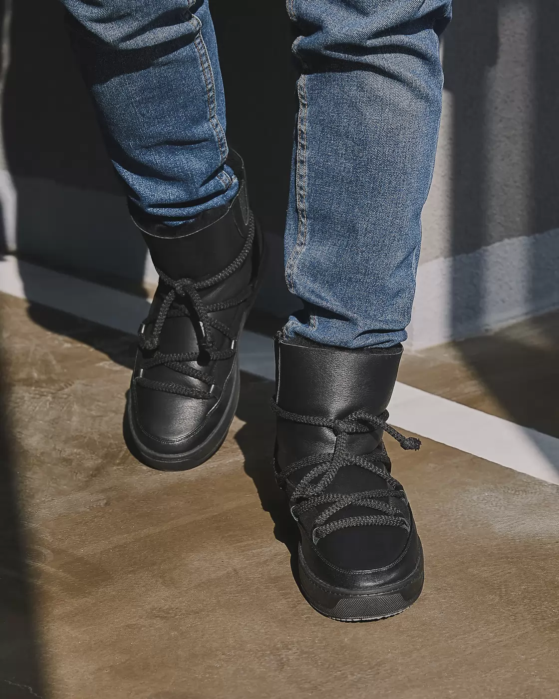 Men's Ugg boots.