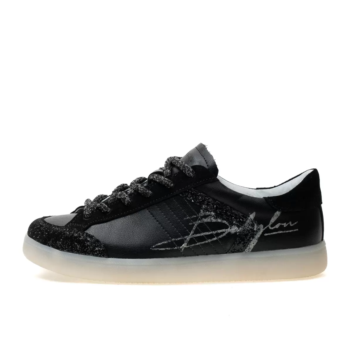 Women's sneakers