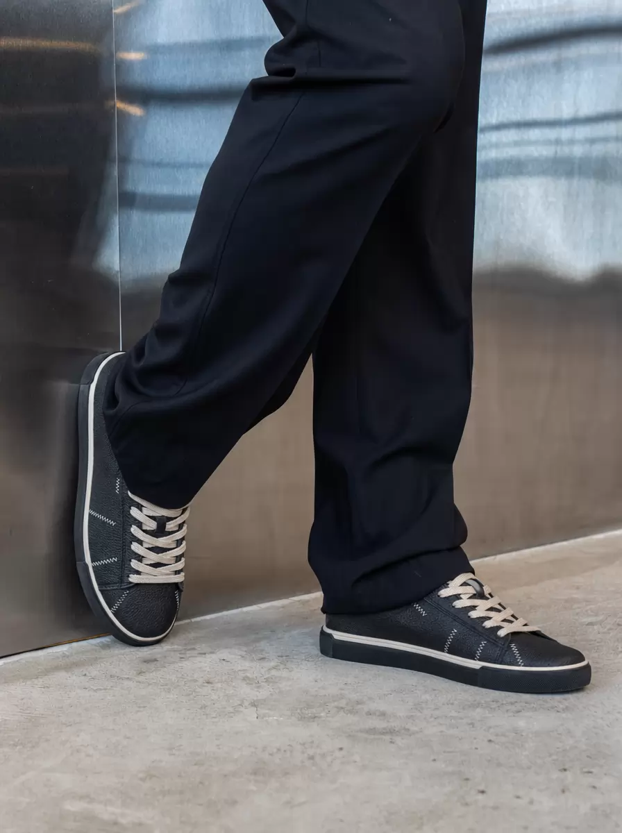 Men's sneakers