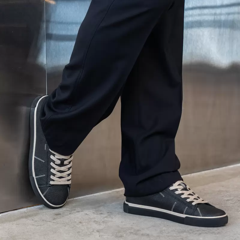 Men's sneakers