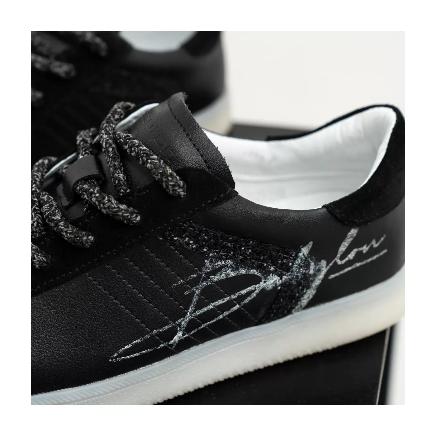 Women's sneakers