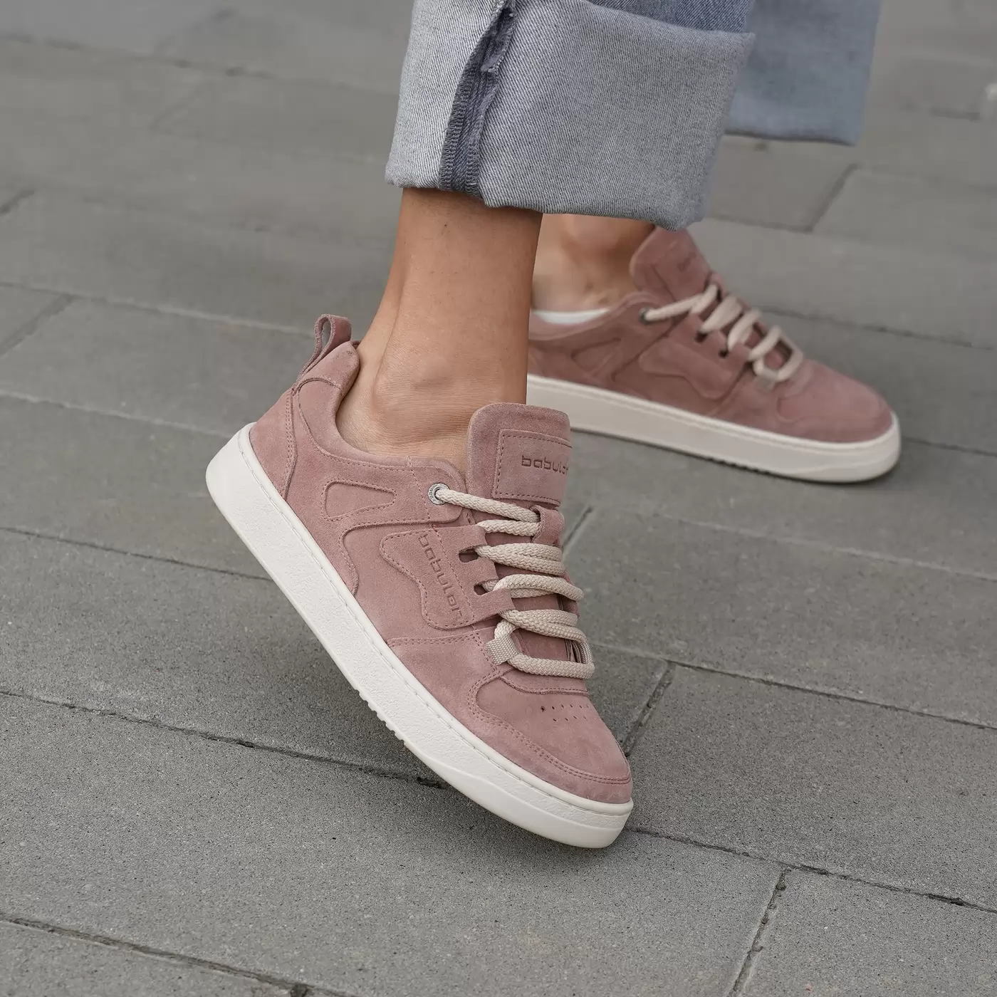 Women's sneakers