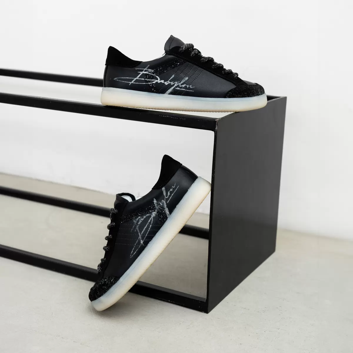 Women's sneakers