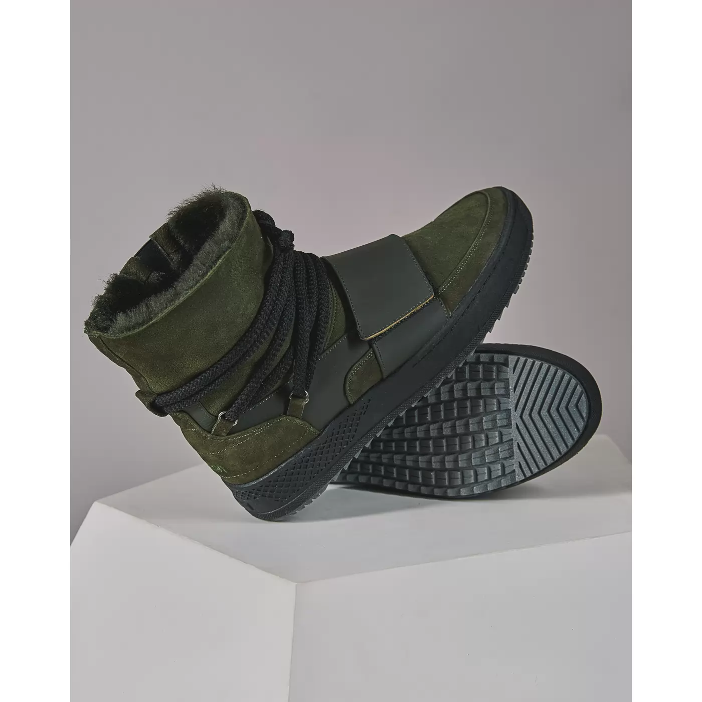 Men's Ugg boots.