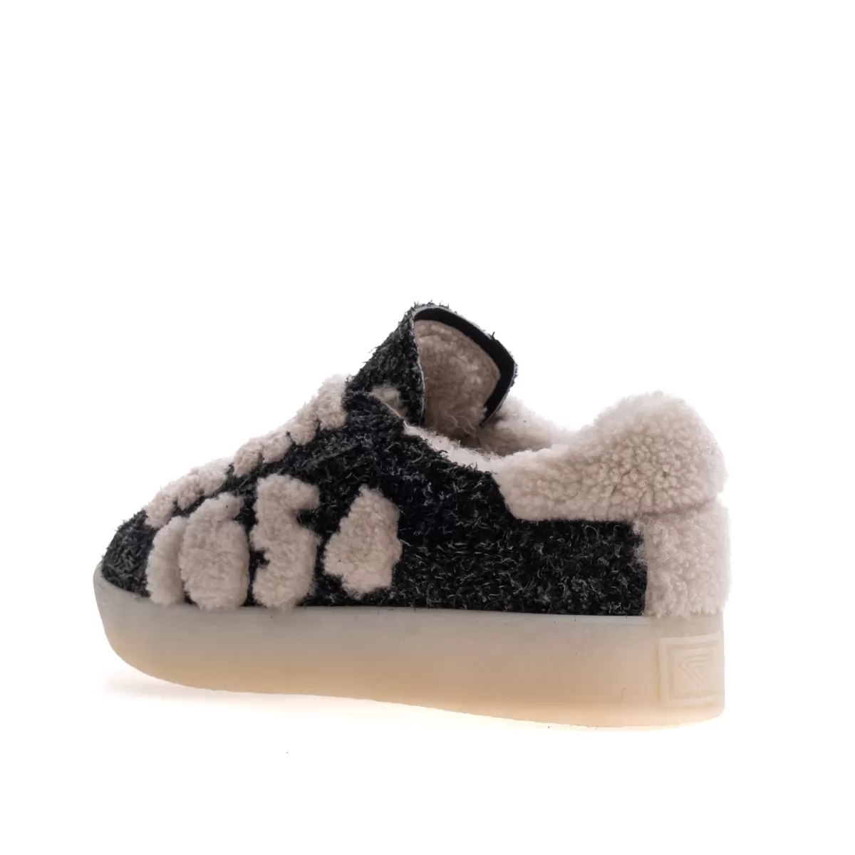 Women's sneakers