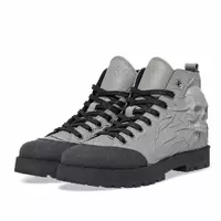 DUST Grey