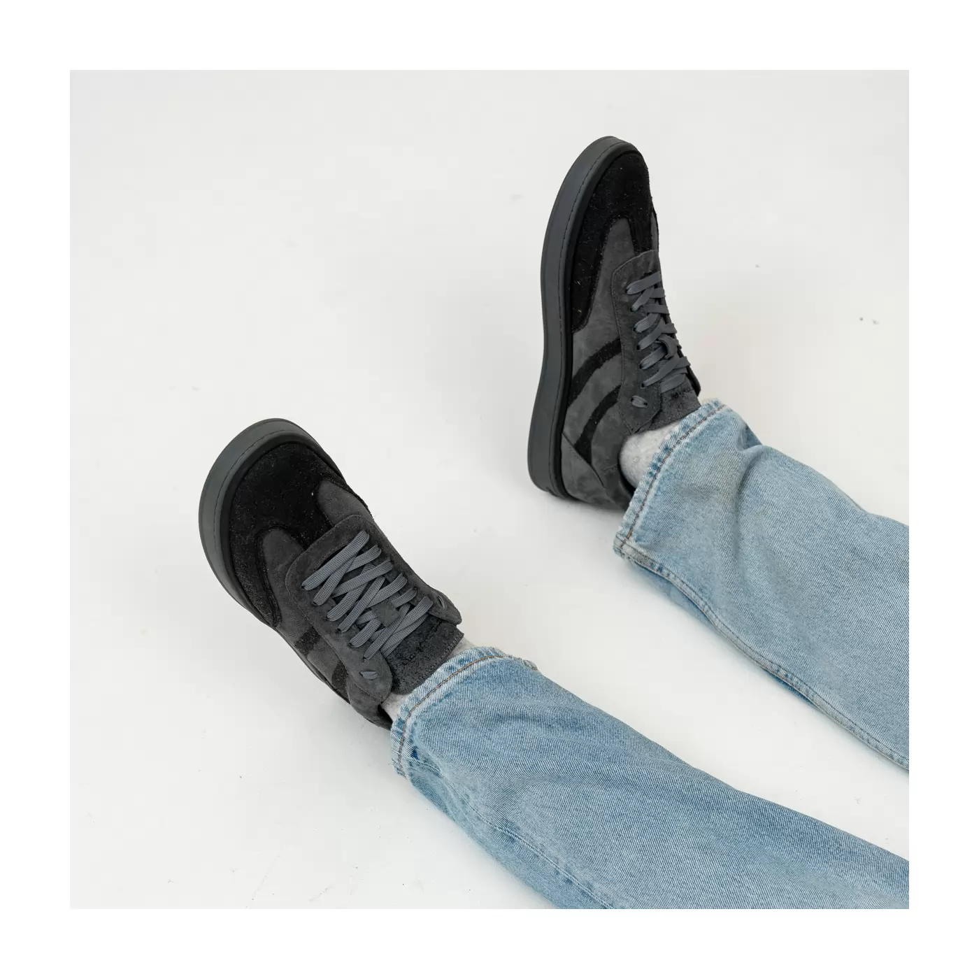 Men's sneakers