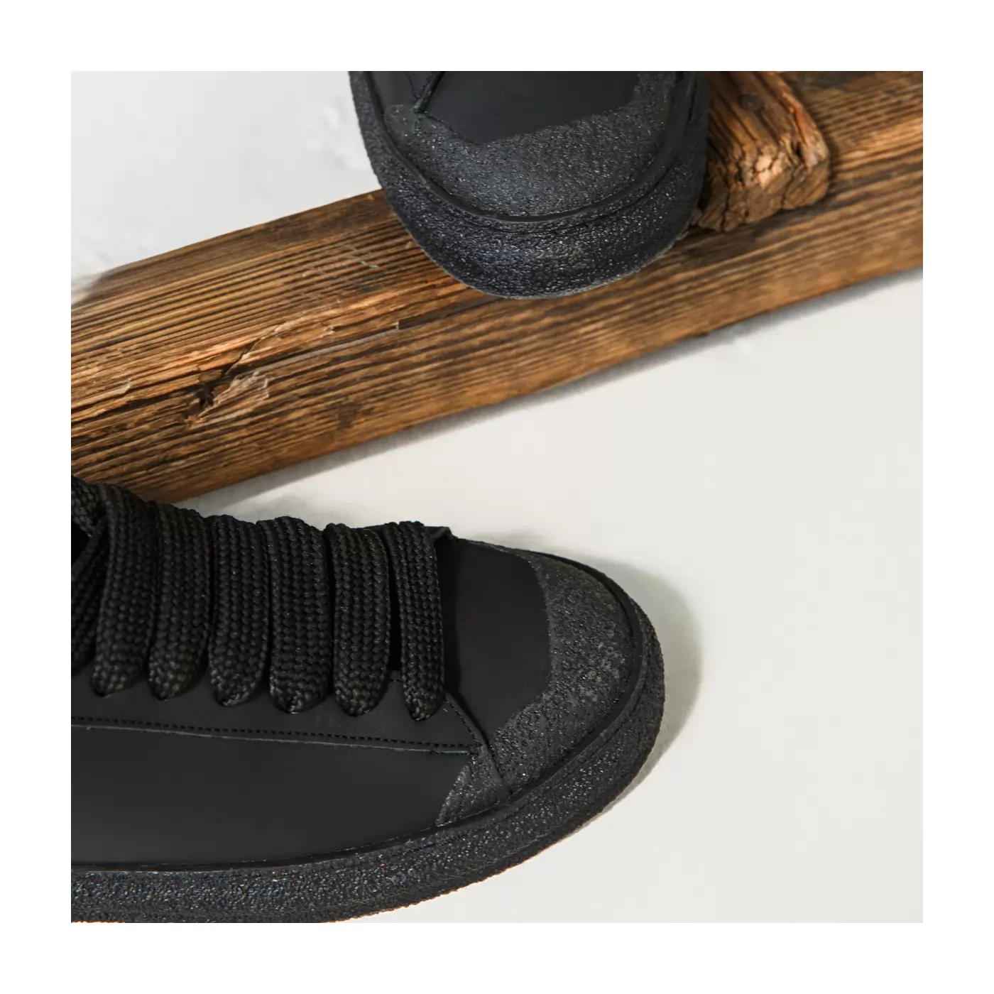 Men's sneakers
