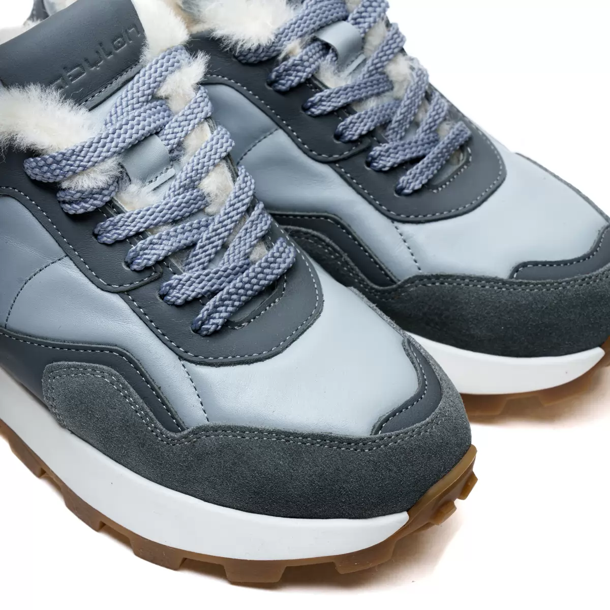 Women's sneakers