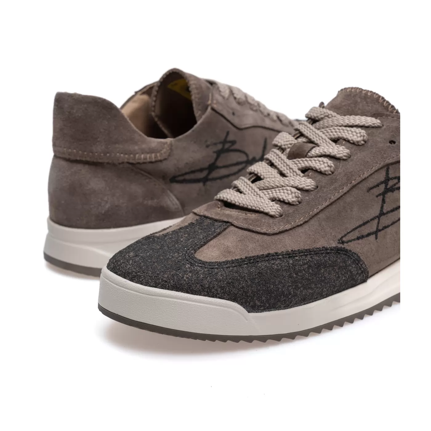 Men's sneakers