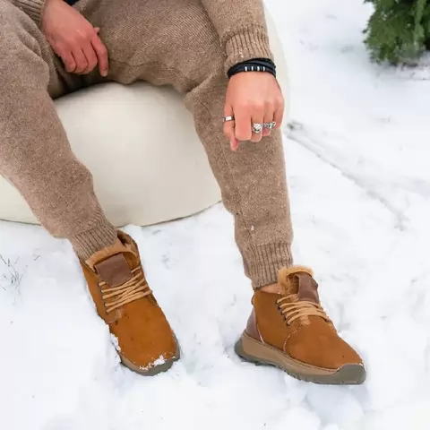 Men's Ugg boots.