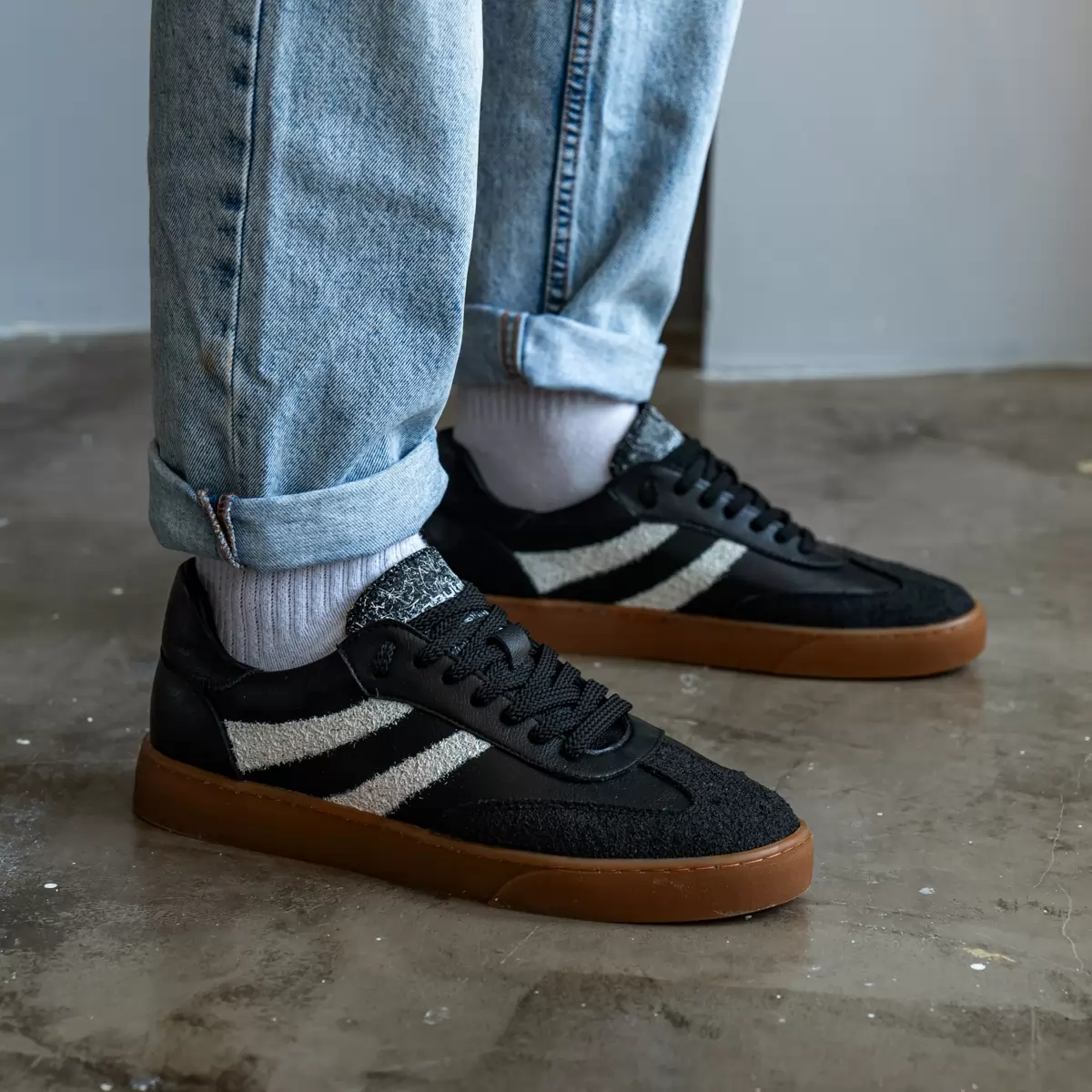 Men's sneakers
