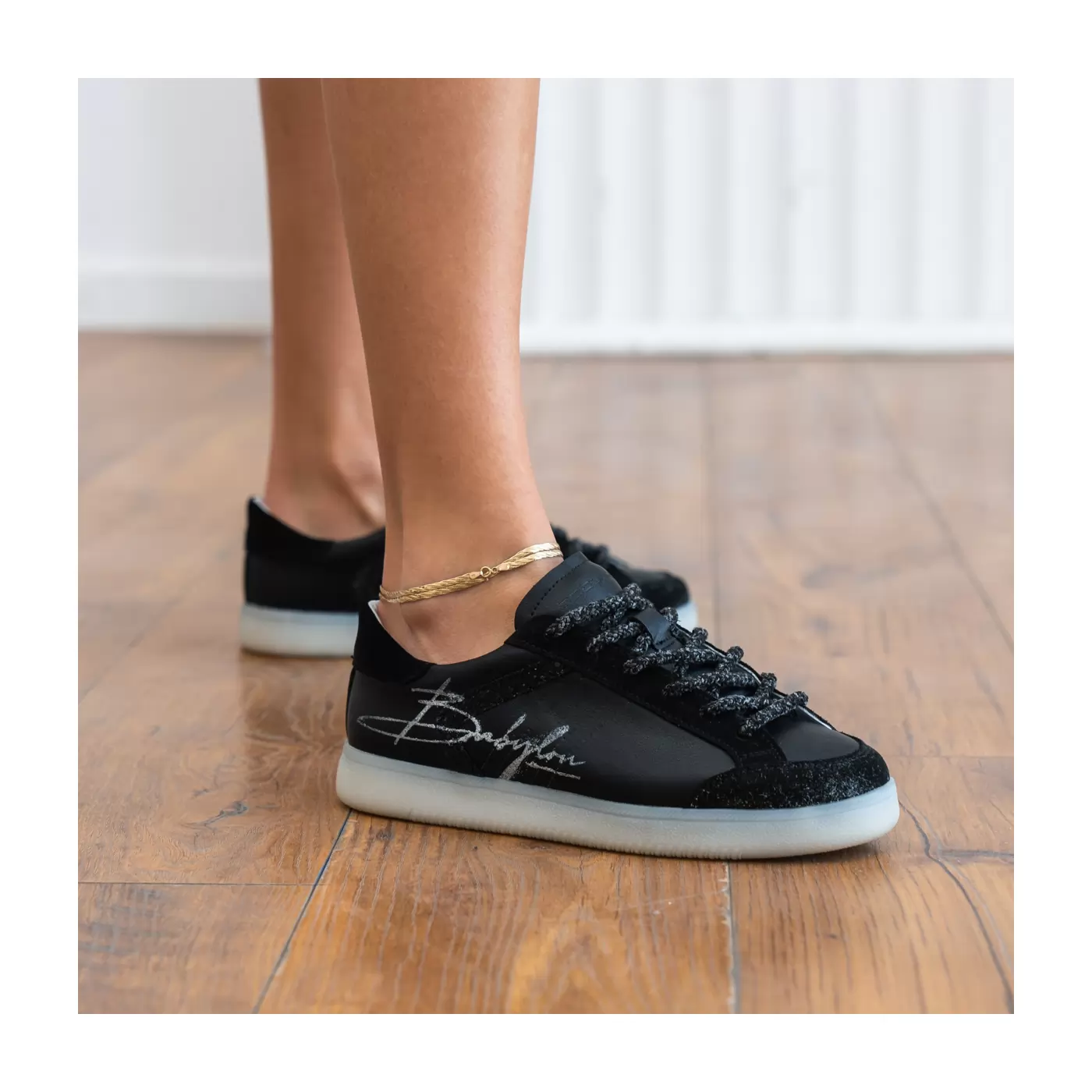 Women's sneakers