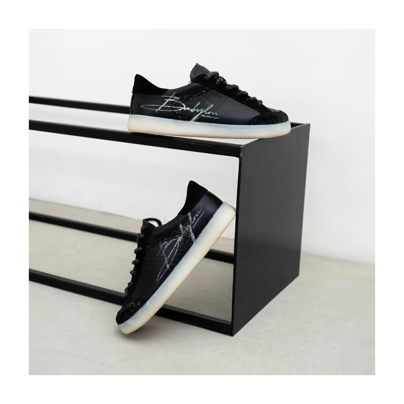 Women's sneakers
