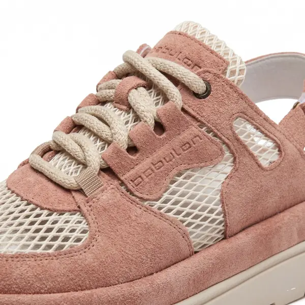 Detail of Babylon Mirelle-19: powder-pink suede with mesh inserts