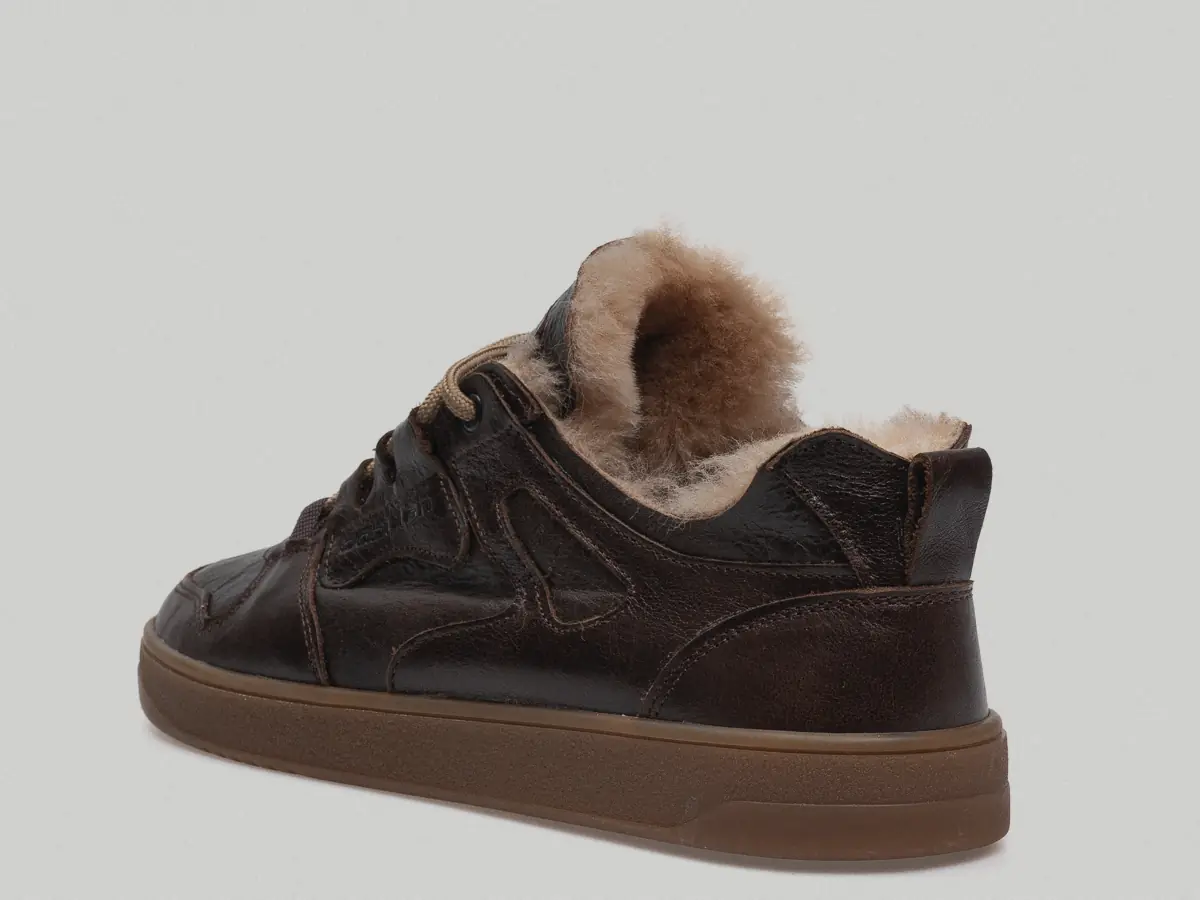 Babylon Space-04-D men's winter sneaker in brown leather, rear view showing the thick sheepskin fur inside